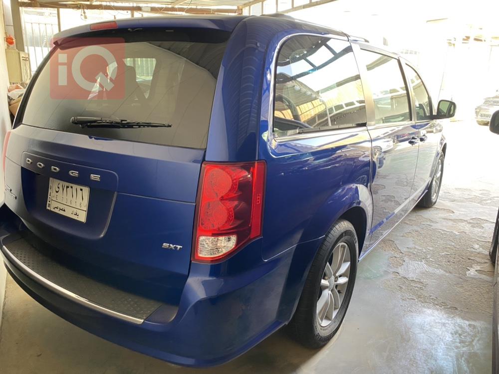 Dodge Caravan